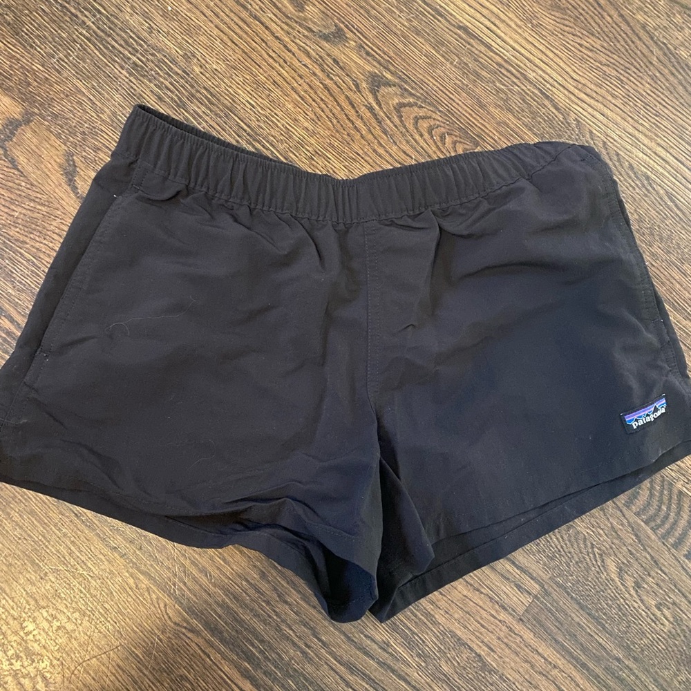 Patagonia shorts size small